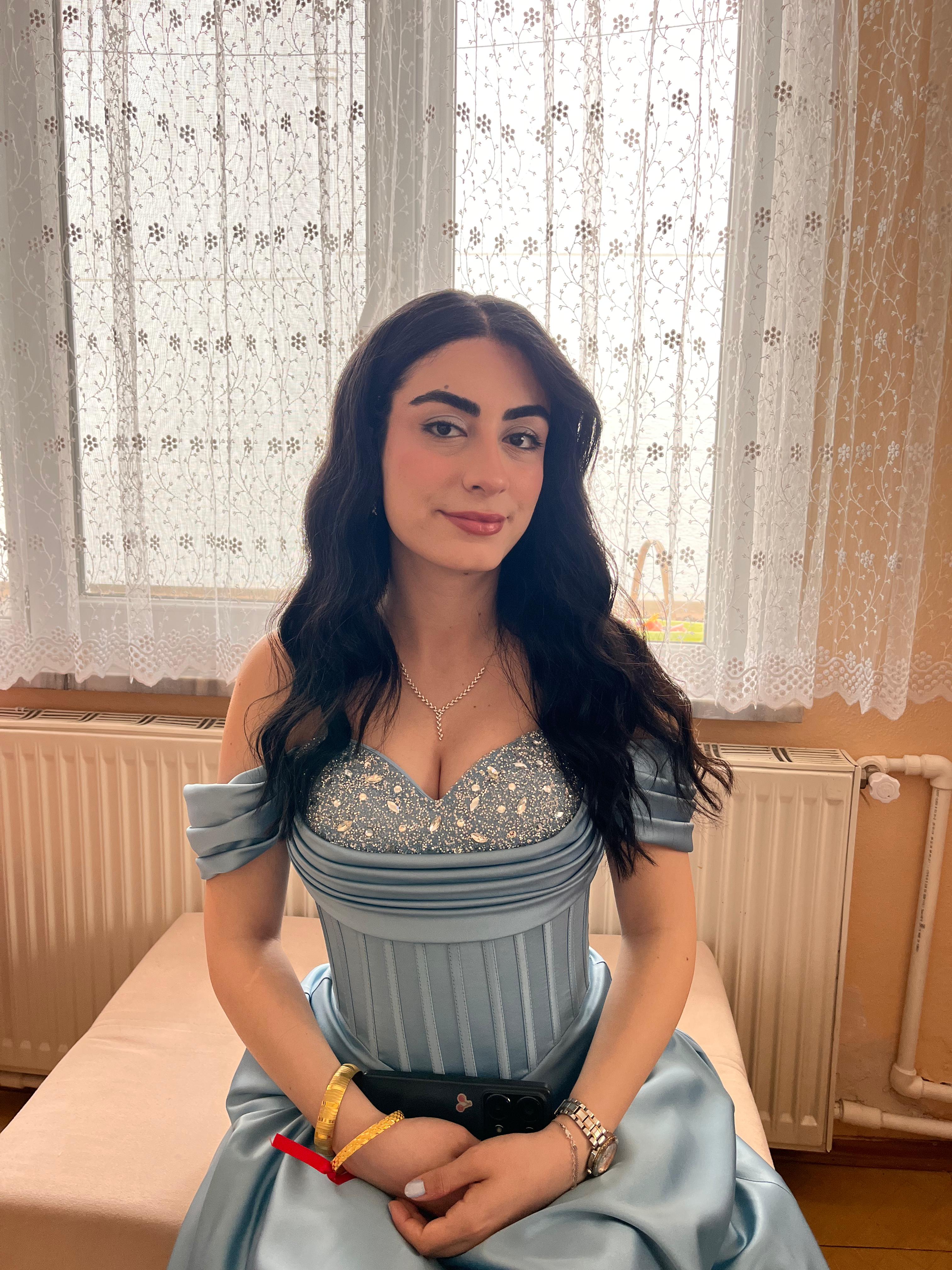 Bebek mavisi straplez kol detaylı Nişan abiyesi Bebek mavisi straplez kol detaylı Nişan abiyesi
