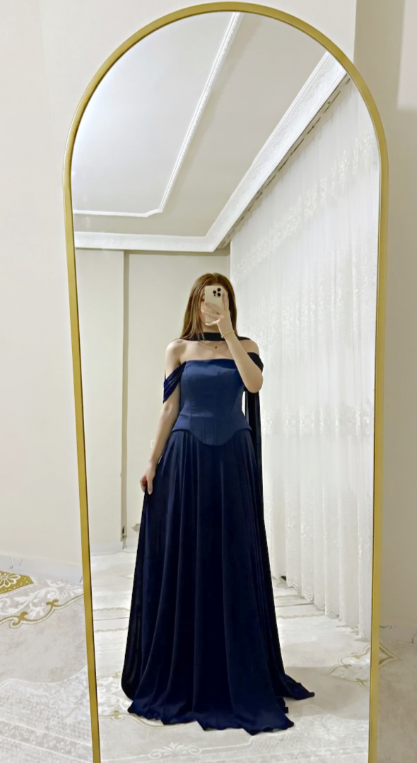 Kayık yaka saten peplum kesim uzun şifon abiye