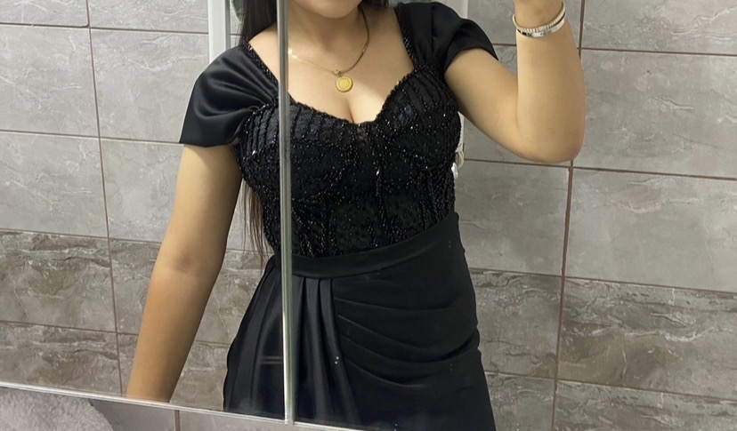 Siyah Saten Abiye Siyah Saten Abiye