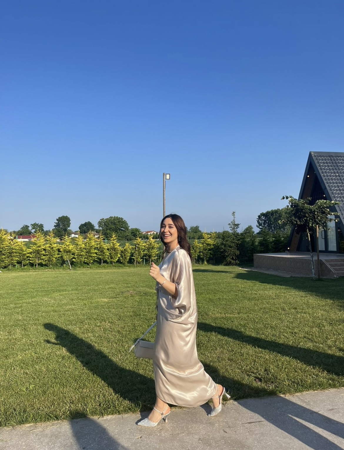 Zara bej saten elbise